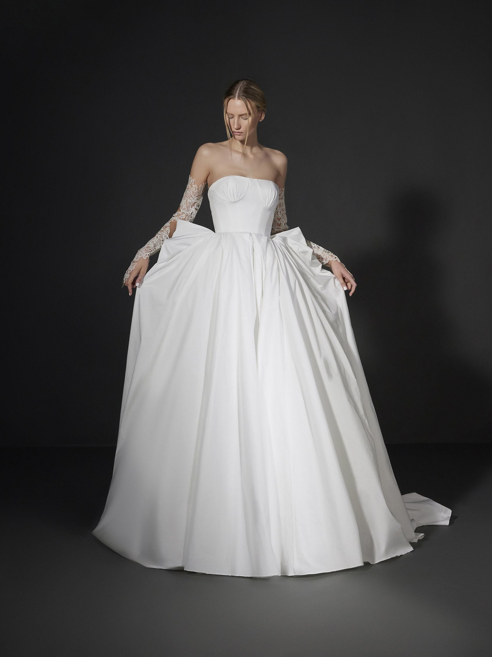 Luxury Ball Gown Wedding Dresses Vera Wang Bride