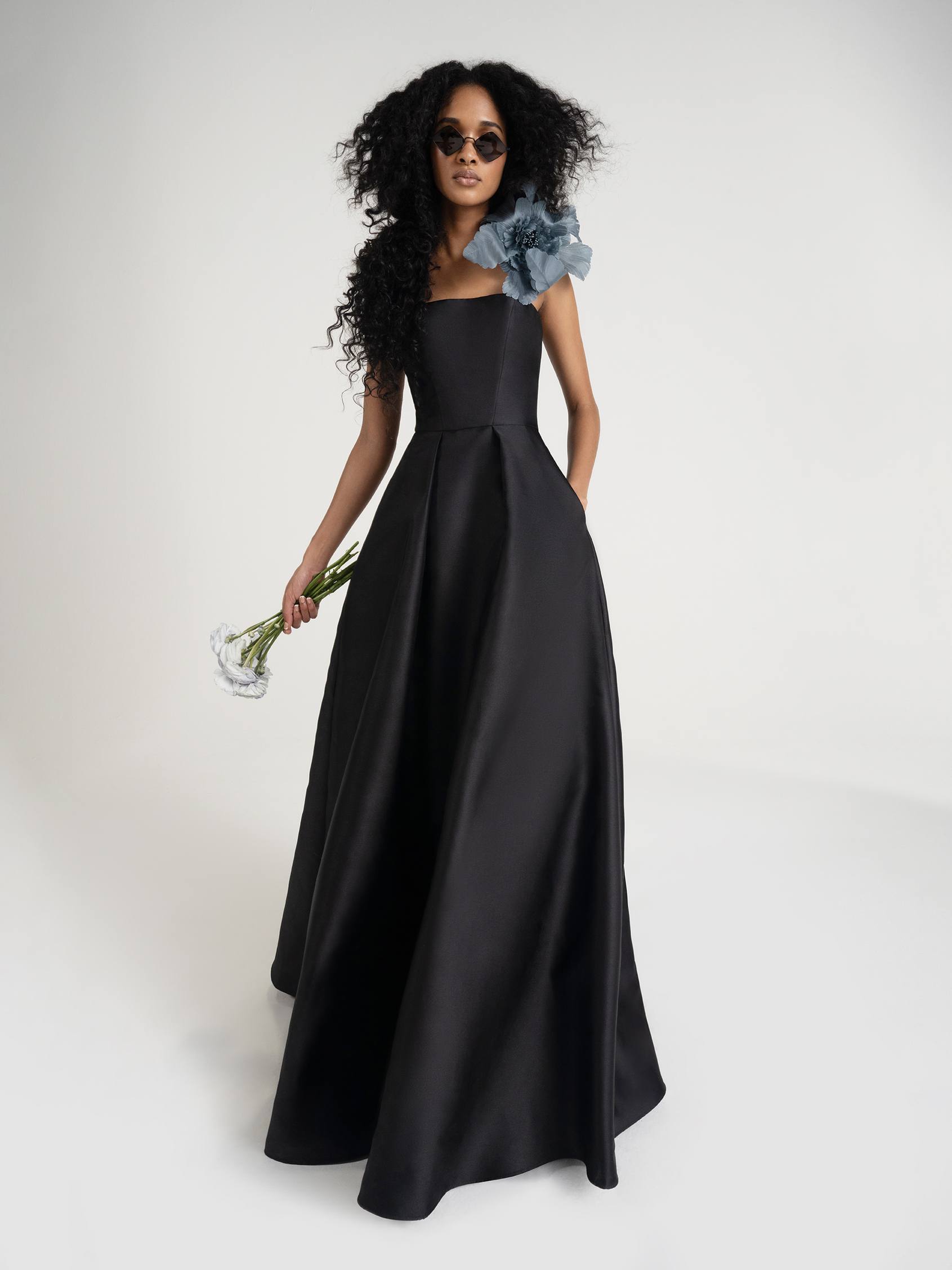 ANDREE | Column party dress, bateau neckline | Vera Wang Bridesmaids