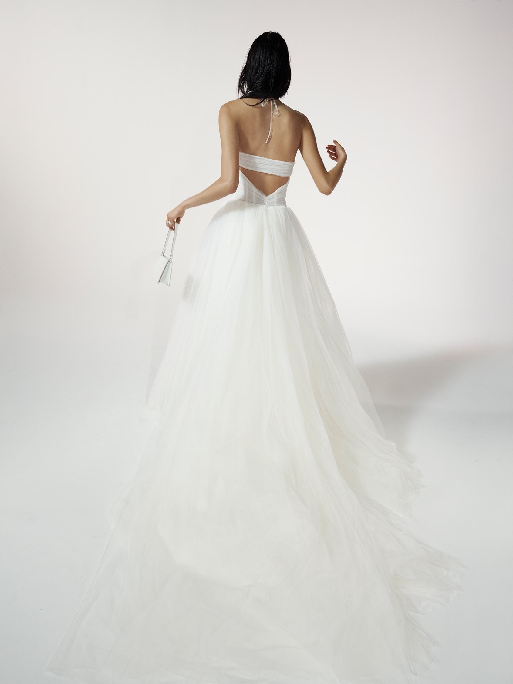 FIDELINA | Princess wedding dress | Vera Wang Bride