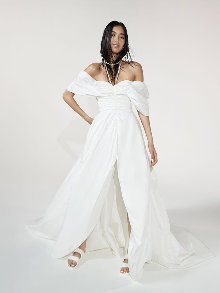 ILUMINADA | Wedding dress with puffy sleeves | Vera Wang Bride