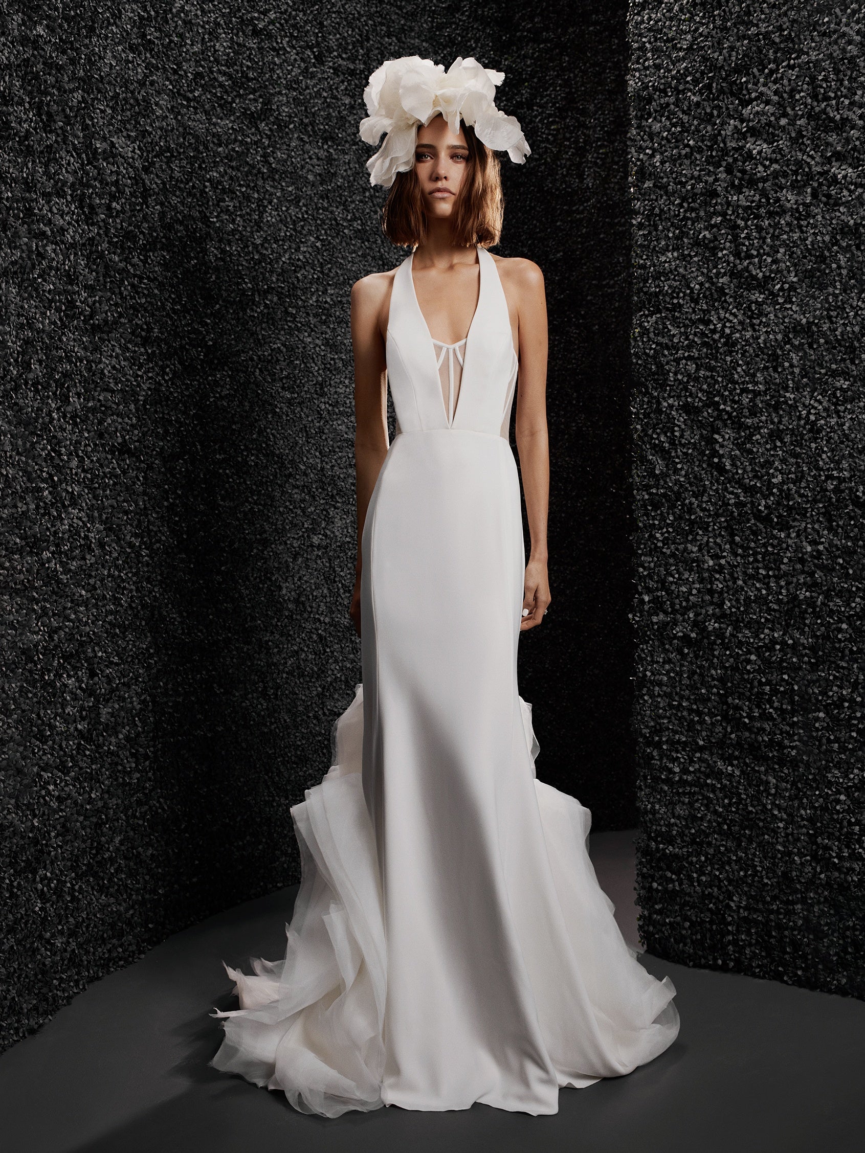 parte delantera vestido novia corte sirena escote pico espalda descubierta crepe liliane