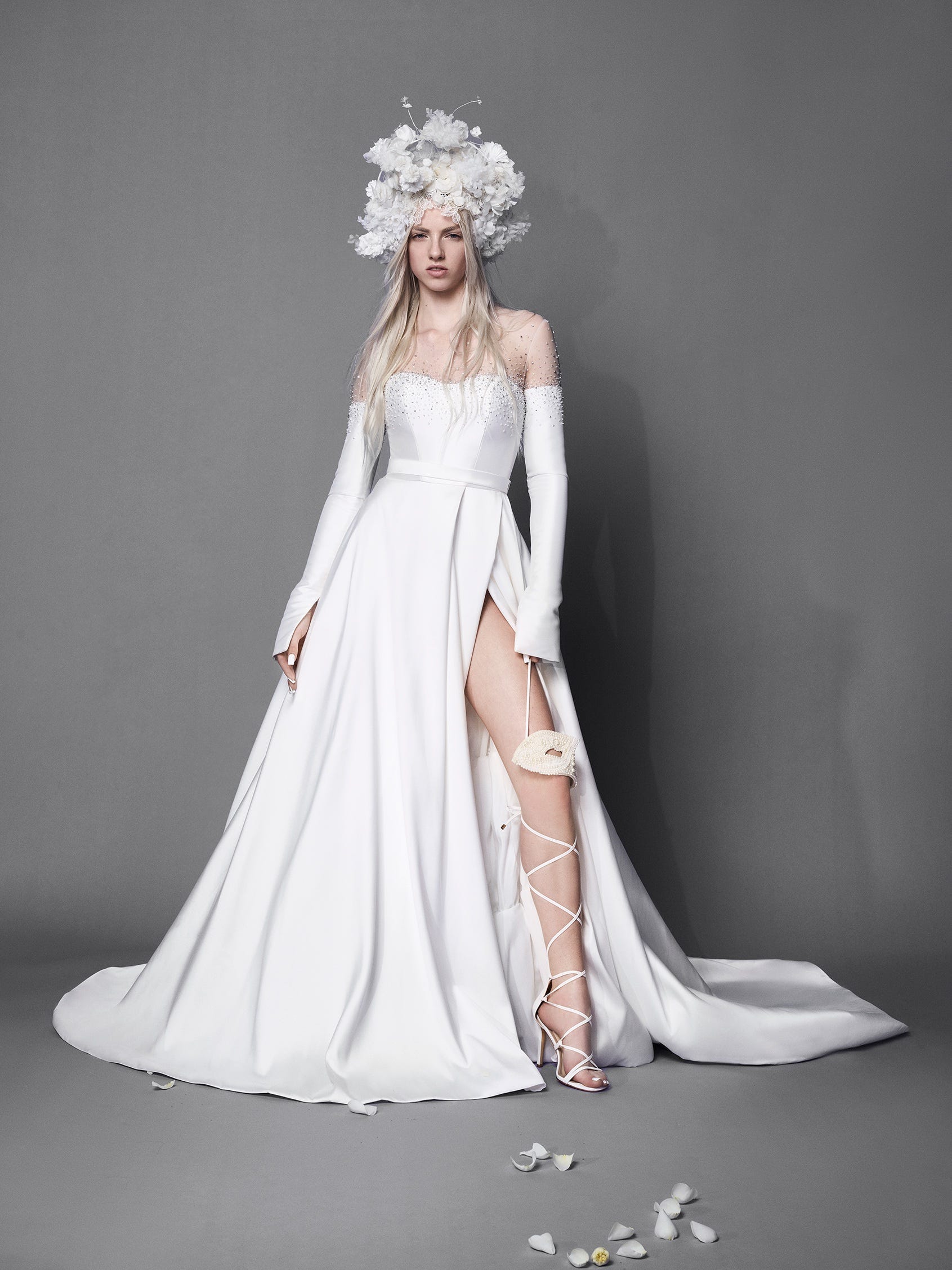 Elegant Long Sleeve Wedding Dresses Simple Satin Bridal Dress VW1279 –  Viniodress